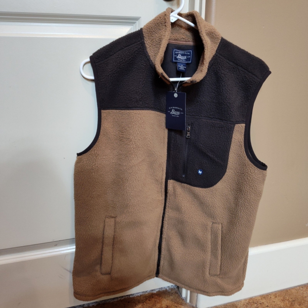 G.H. Bass & Co. Black and Brown Quilted Vest
